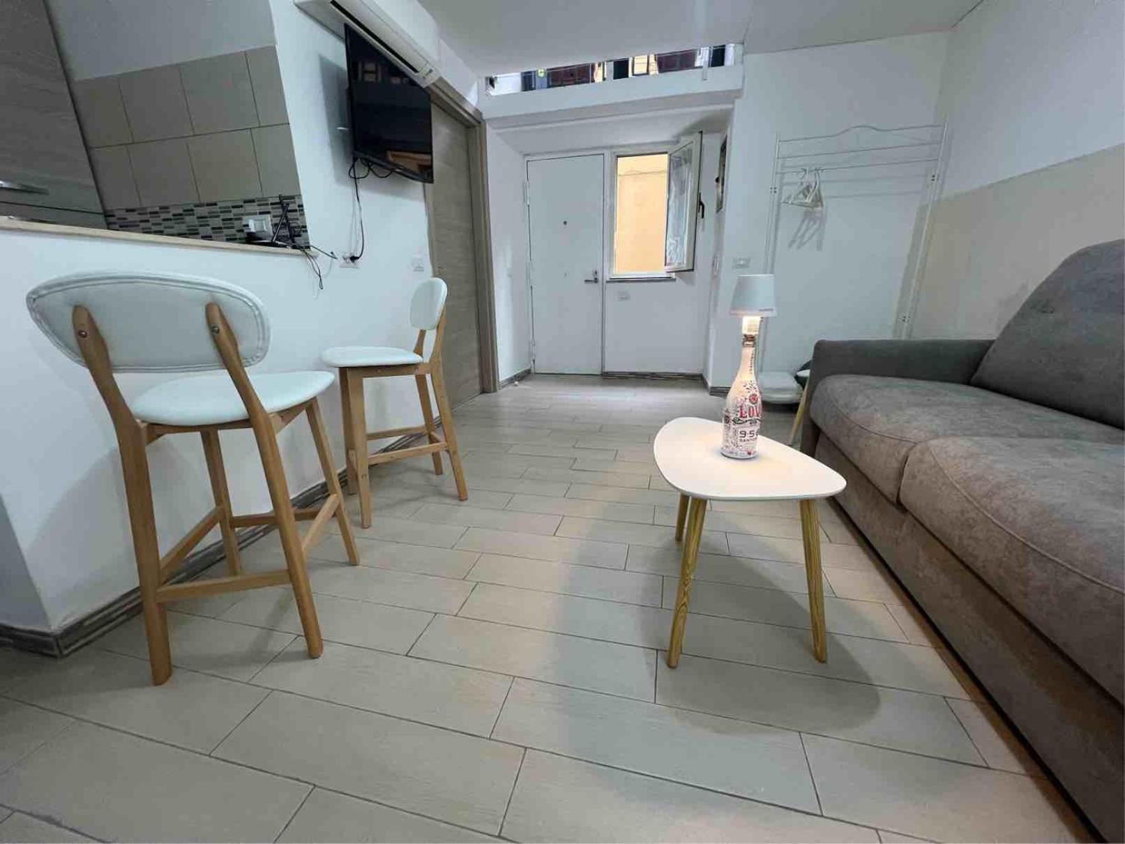 Appartement Maurizio E Alessia House à Naples Extérieur photo